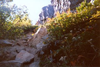 Following the trail past some rocky outcrops, Brew Lake 1995-09.